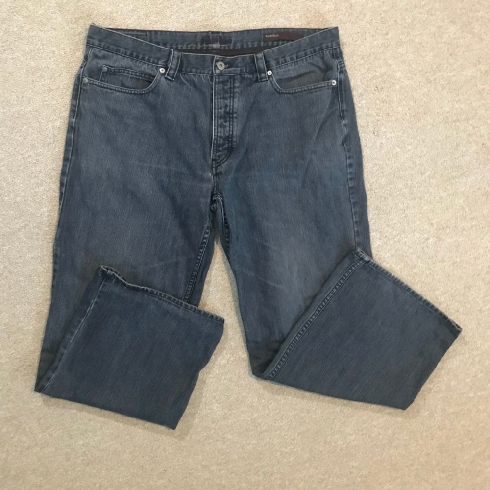 Perry Ellis Men's Button Fly Blue Jeans Size 38x30